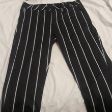 Cargar imagen en el visor de la galería, Pantalon Tissu soie Size L
