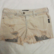 Carregar imagem no visualizador da galeria, Short Jeans 28
