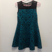 Charger l'image dans la galerie, Robe verte et noire Size 7
