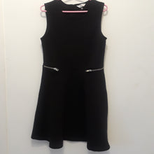 Charger l'image dans la galerie, Robe Noire Size 10
