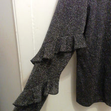 Carregar imagem no visualizador da galeria, Chandail tissu soie size XL

